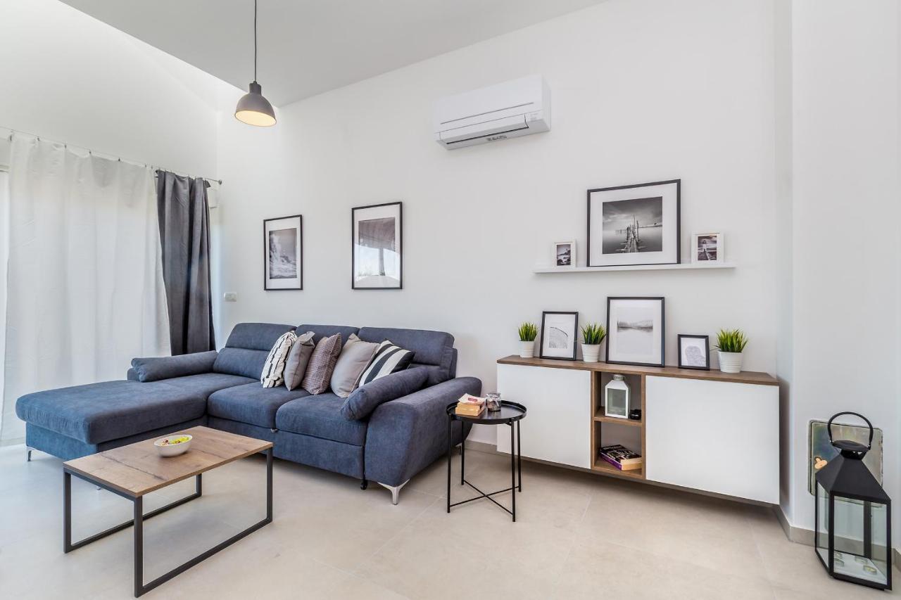 Apartments Solis Lacus Penthouse Njivice Bagian luar foto