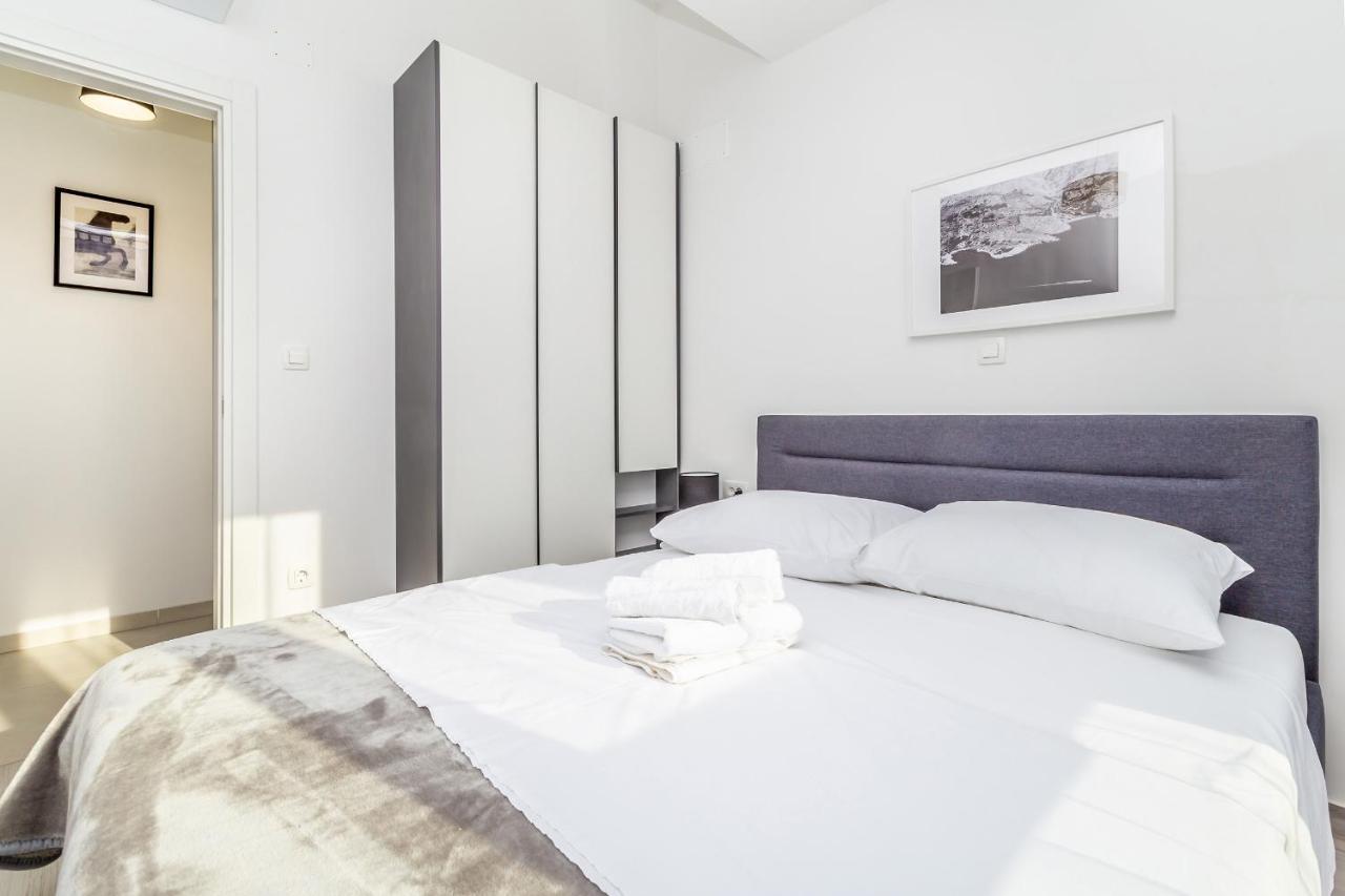 Apartments Solis Lacus Penthouse Njivice Bagian luar foto